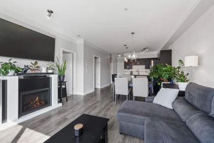 207 20630 Douglas Crescent, Langley, BC, Langley — Apartment/Condo for sale
