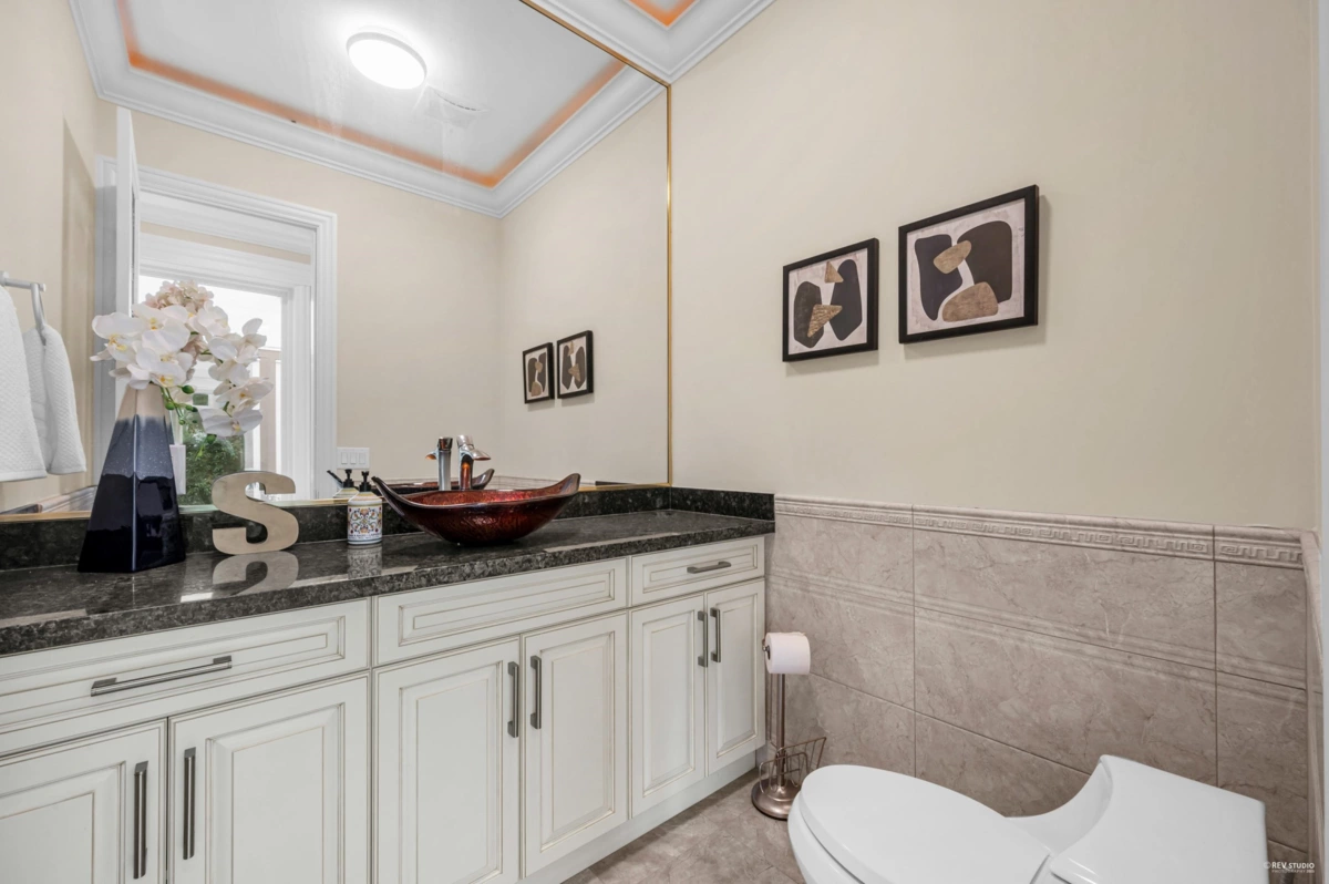 Basement Recreation Room Photo of 3601 Lynndale Crescent, Burnaby, BC