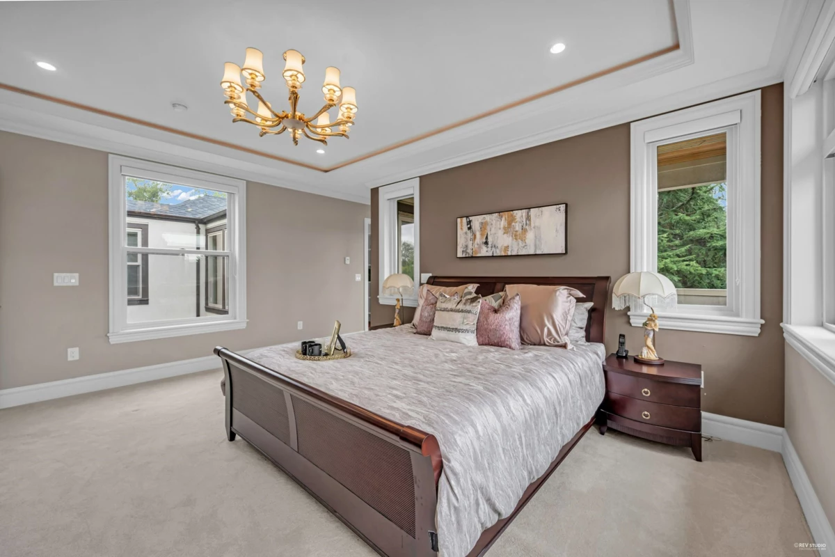 Entry Foyer Photo of 3601 Lynndale Crescent, Burnaby, BC
