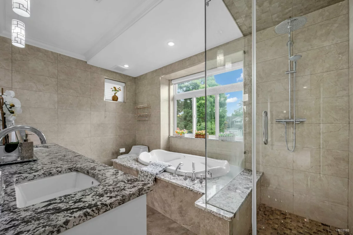 Hallway Photo of 3601 Lynndale Crescent, Burnaby, BC