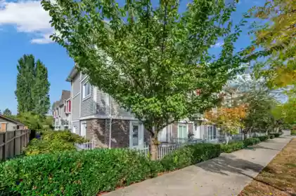 16 14320 103a Avenue, Surrey, BC, Surrey — Townhouse for sale