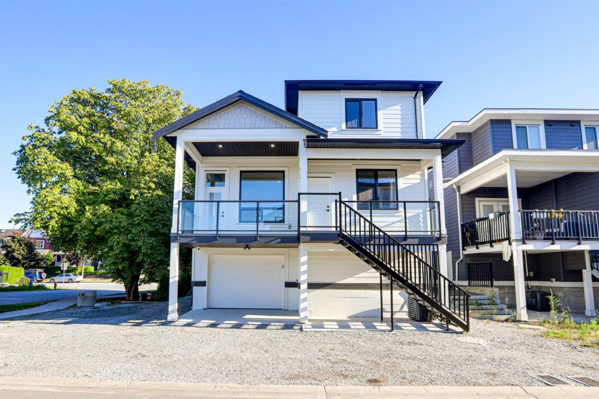 Exterior Front Photo of 200 Phillips Street, New Westminster, BC