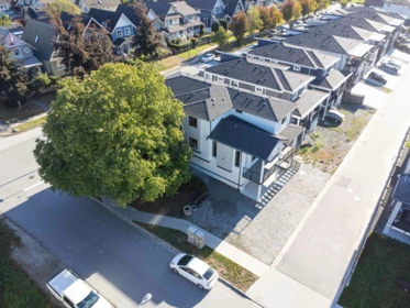 200 Phillips Street, New Westminster, BC, New Westminster — Single Family Residence for sale