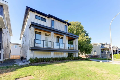 200 Phillips Street, New Westminster, BC, New Westminster — Single Family Residence for sale