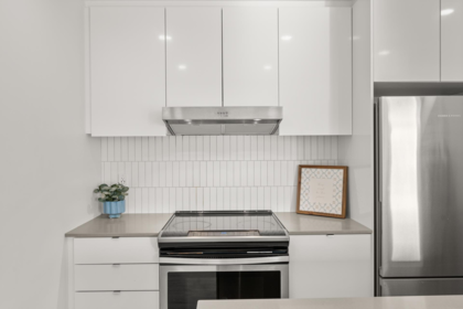 Primary Bedroom Photo of 307 32838 Landeau Place, Abbotsford, BC