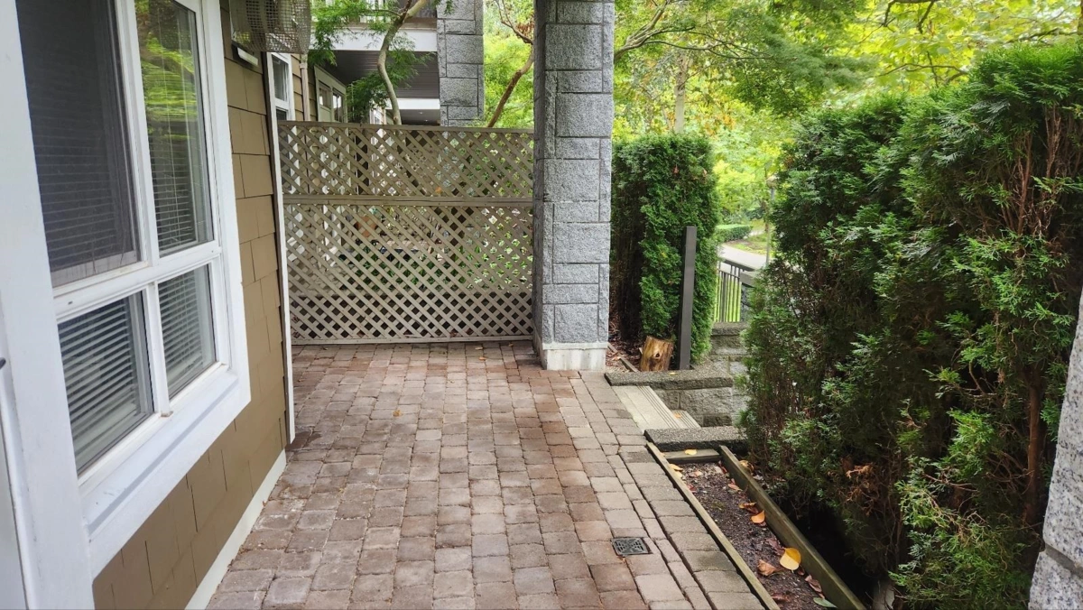 Kitchen Island Photo of 114 6279 Eagles Drive, Vancouver, BC
