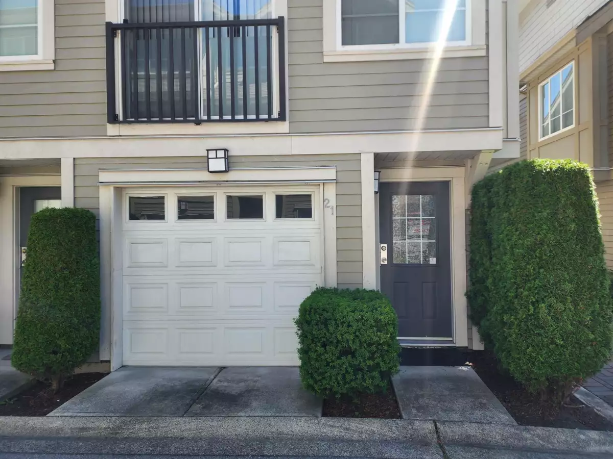 Living Room Photo of 21 8080 Francis Road, Richmond, BC