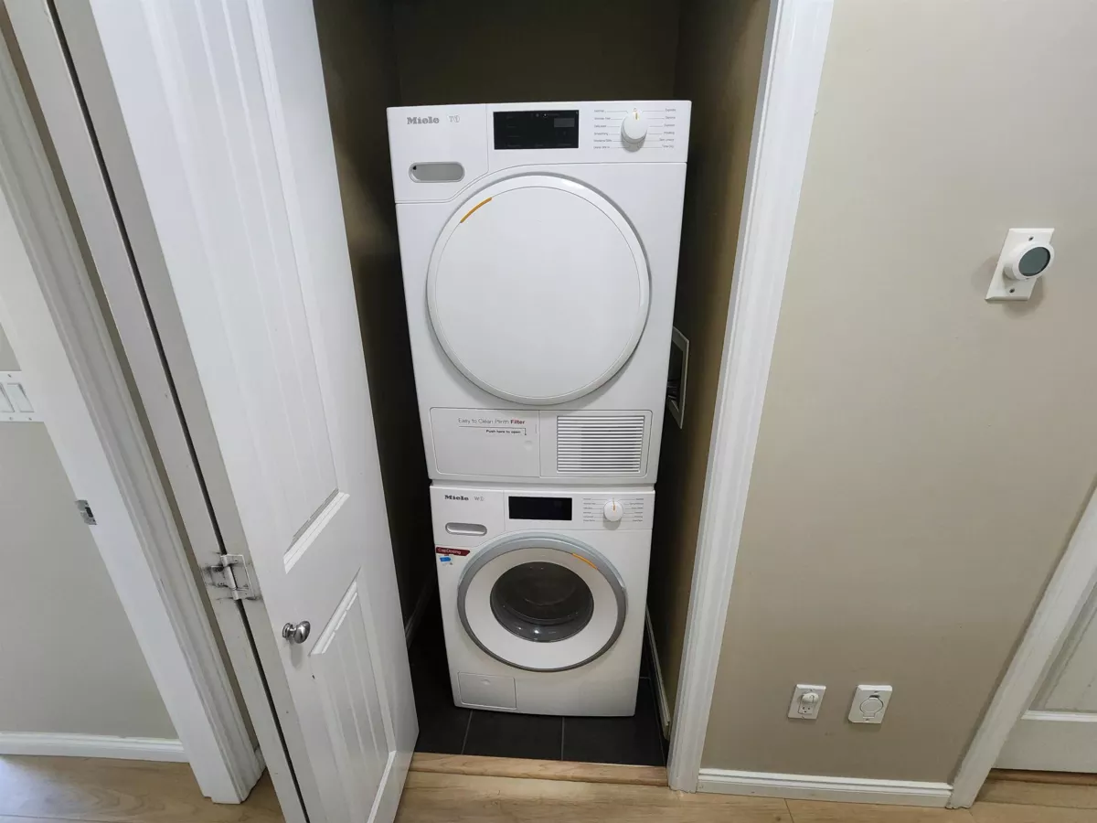 Mudroom Photo of 21 8080 Francis Road, Richmond, BC
