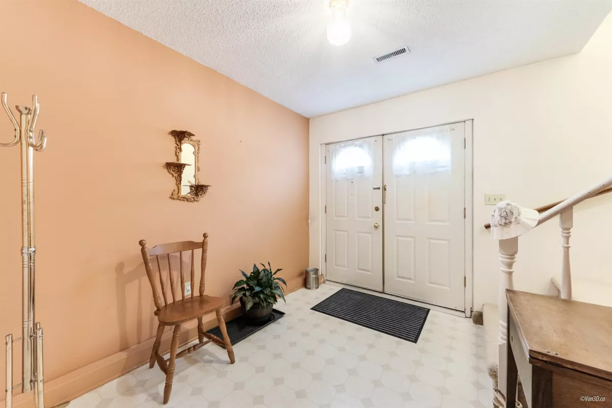 Loft / Bonus Room Photo of 1632 Como Lake Avenue, Coquitlam, BC