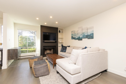 Dining Area Photo of 3062 Willow Street, Vancouver, BC