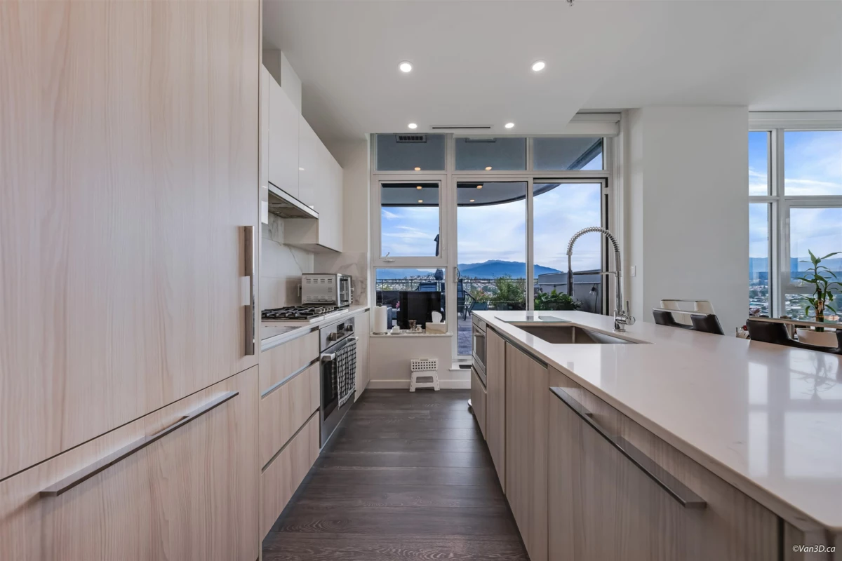 Front Yard Photo of 2901 5333 Goring Street, Burnaby, BC