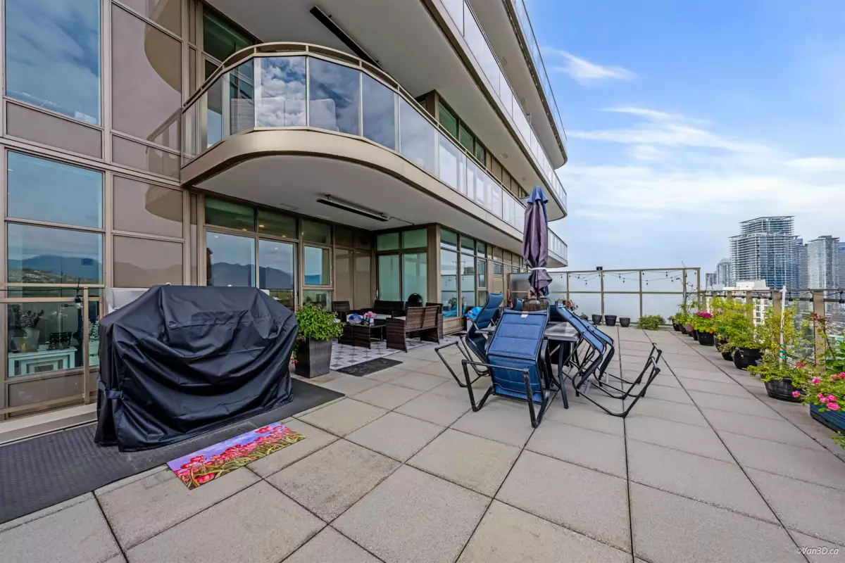 Guest Bathroom Photo of 2901 5333 Goring Street, Burnaby, BC