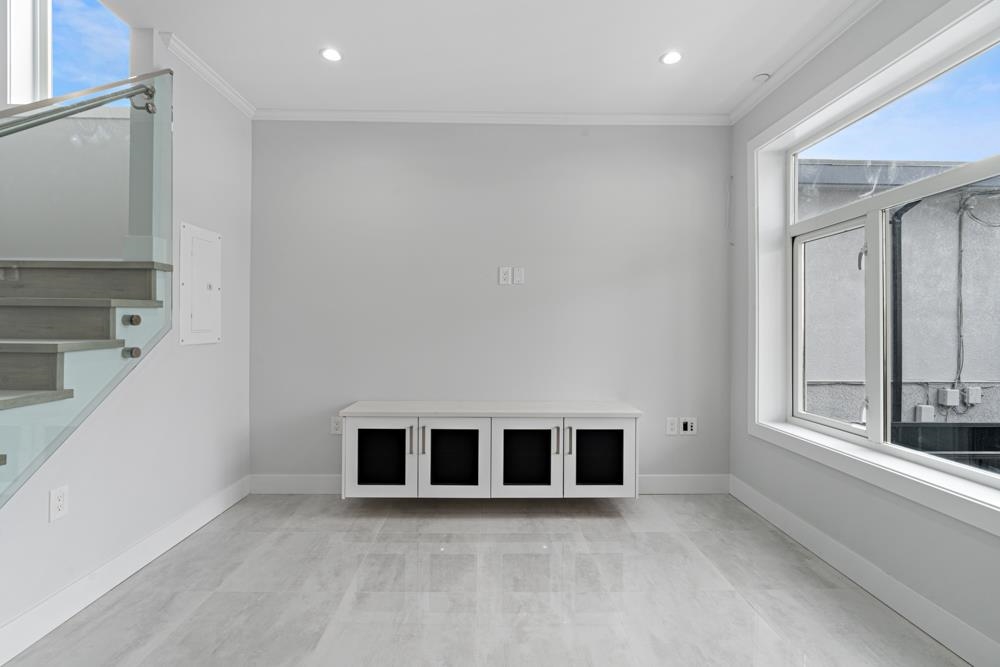 Outdoor Kitchen Photo of 6749 Knight Street, Vancouver, BC