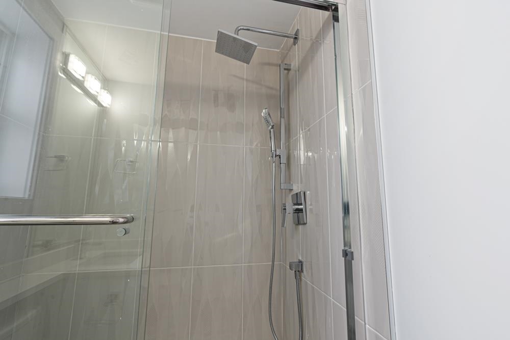 Powder Room Photo of 6749 Knight Street, Vancouver, BC