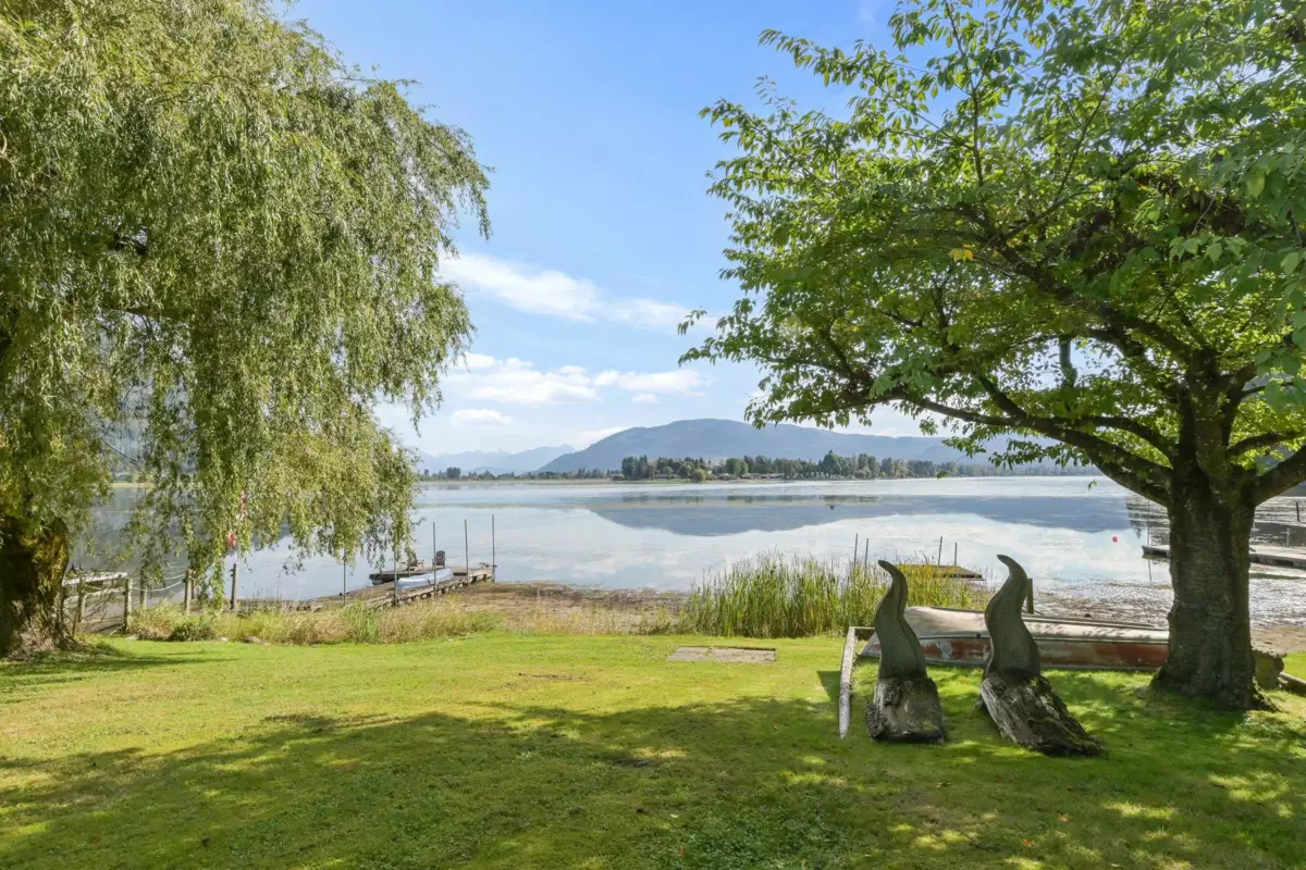 Dining Area Photo of 35042 Sward Road, Mission, BC