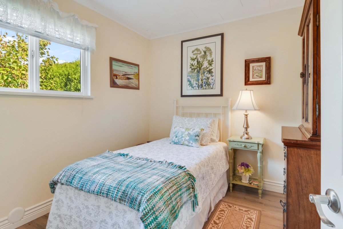 Hallway Photo of 35042 Sward Road, Mission, BC