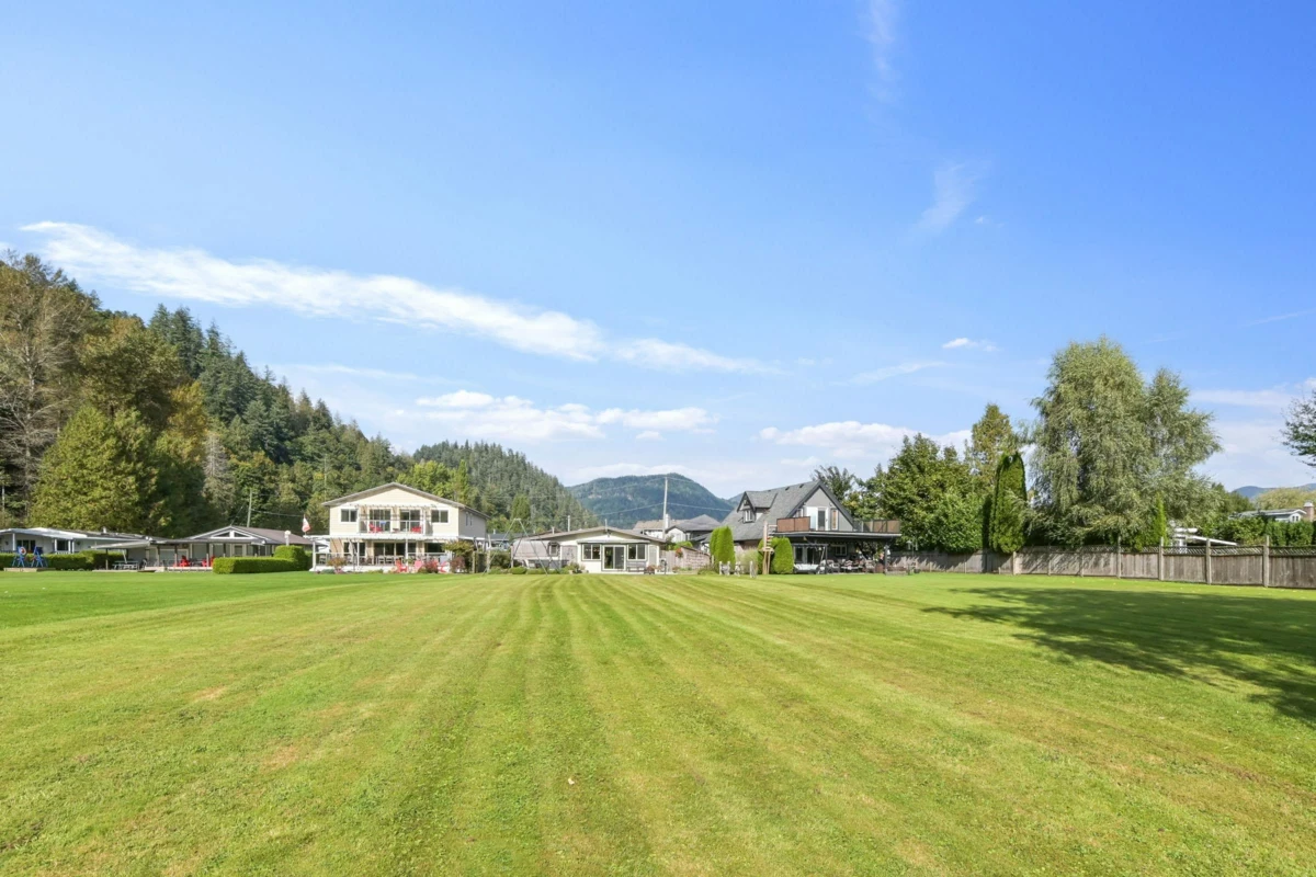 Hot Tub / Spa Photo of 35042 Sward Road, Mission, BC