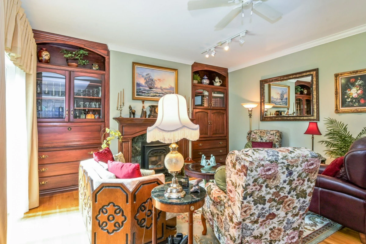 Kitchen Photo of 35042 Sward Road, Mission, BC