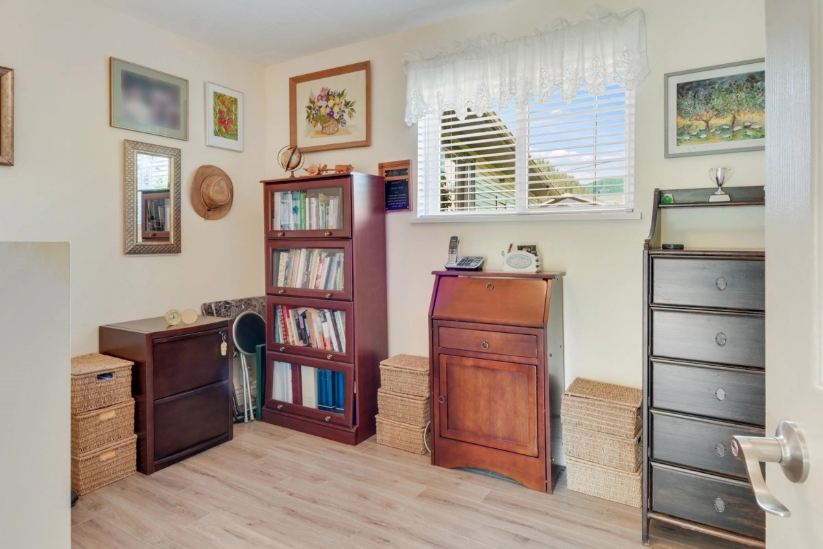 Mudroom Photo of 35042 Sward Road, Mission, BC