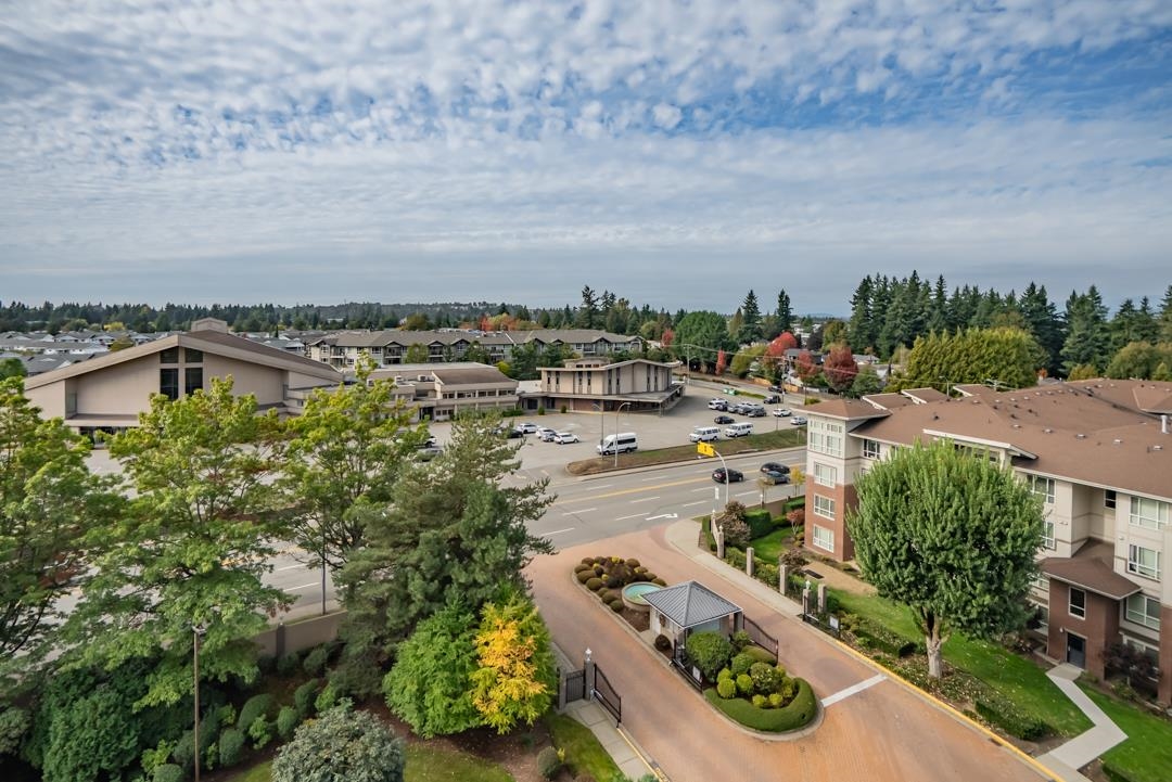Garden / Landscaping Photo of 902 3150 Gladwin Road, Abbotsford, BC