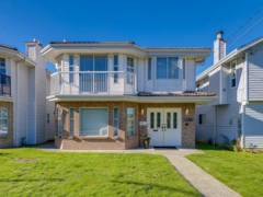 8029 15th Avenue, Burnaby, BC