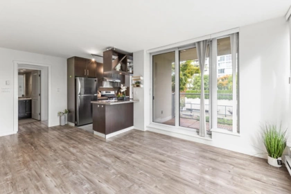503 5088 Kwantlen Street, Richmond, BC, Richmond — Apartment/Condo for sale