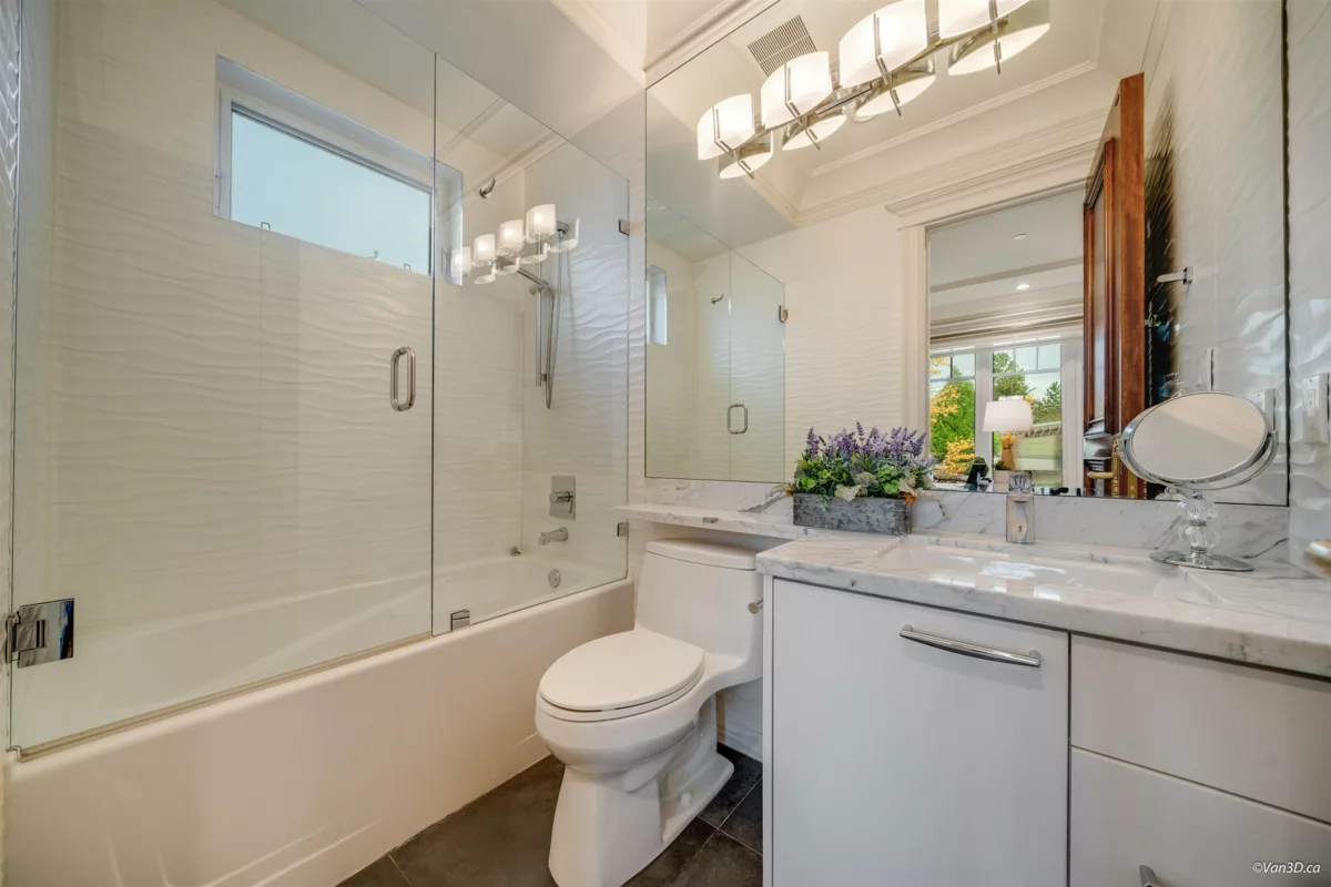 Backyard Photo of 1332 W 47th Avenue, Vancouver, BC