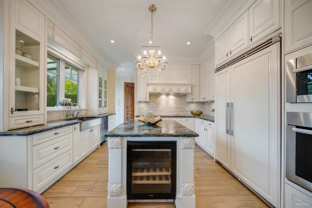 Breakfast Nook Photo of 1332 W 47th Avenue, Vancouver, BC