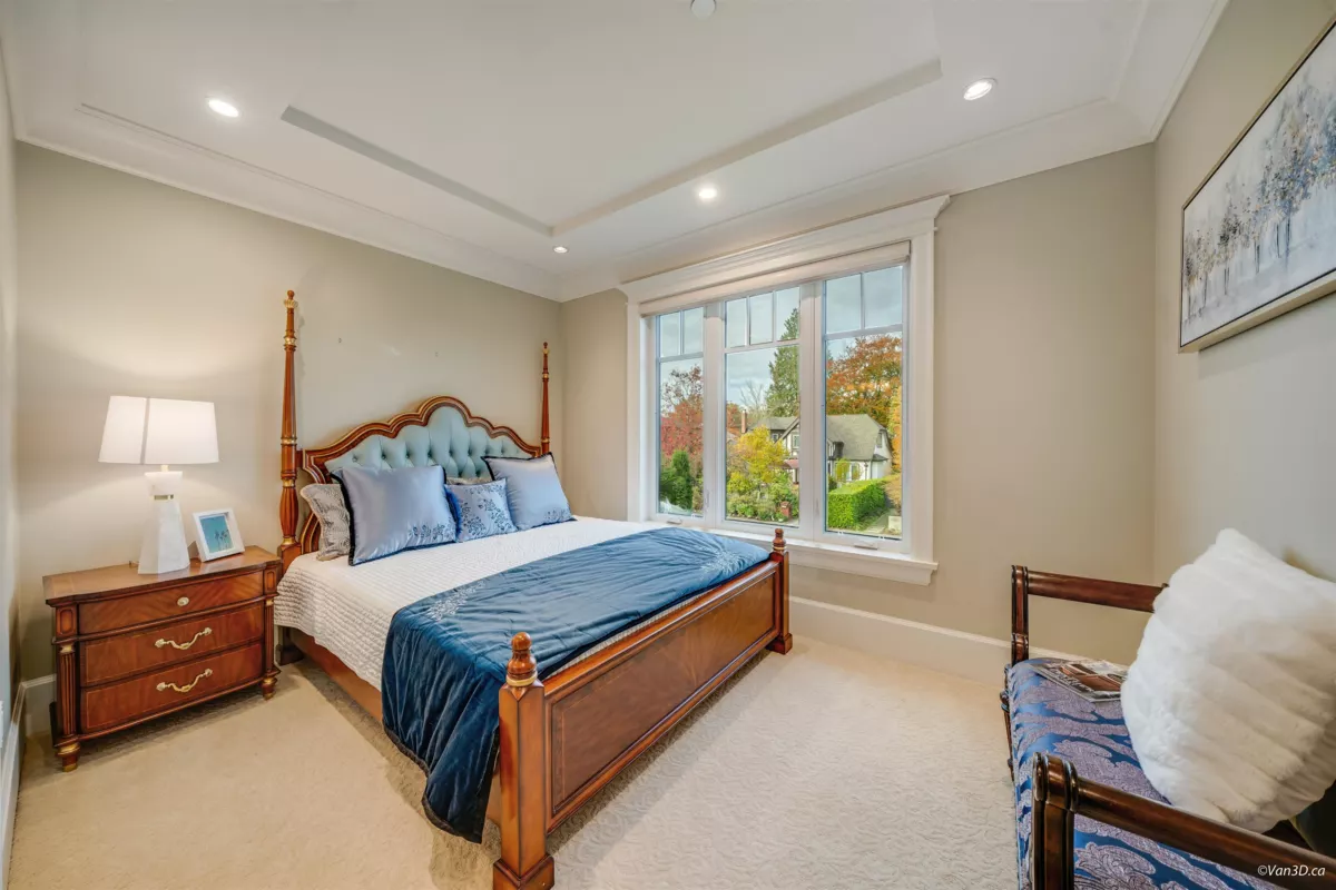 Hallway Photo of 1332 W 47th Avenue, Vancouver, BC