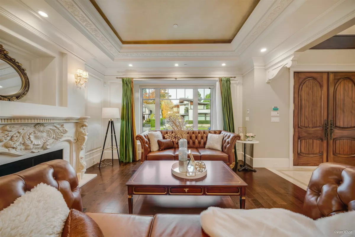 Kitchen Photo of 1332 W 47th Avenue, Vancouver, BC