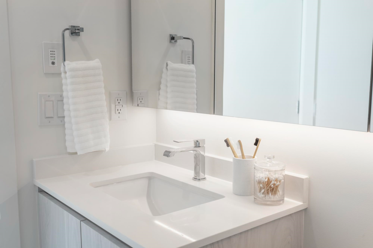 Bedroom 3 Photo of 204 3264 Vanness Avenue, Vancouver, BC