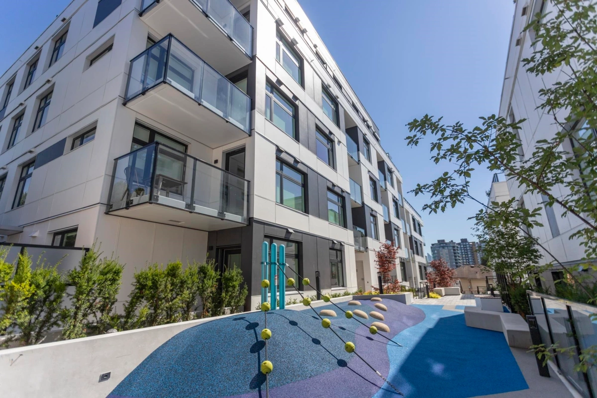Powder Room Photo of 204 3264 Vanness Avenue, Vancouver, BC