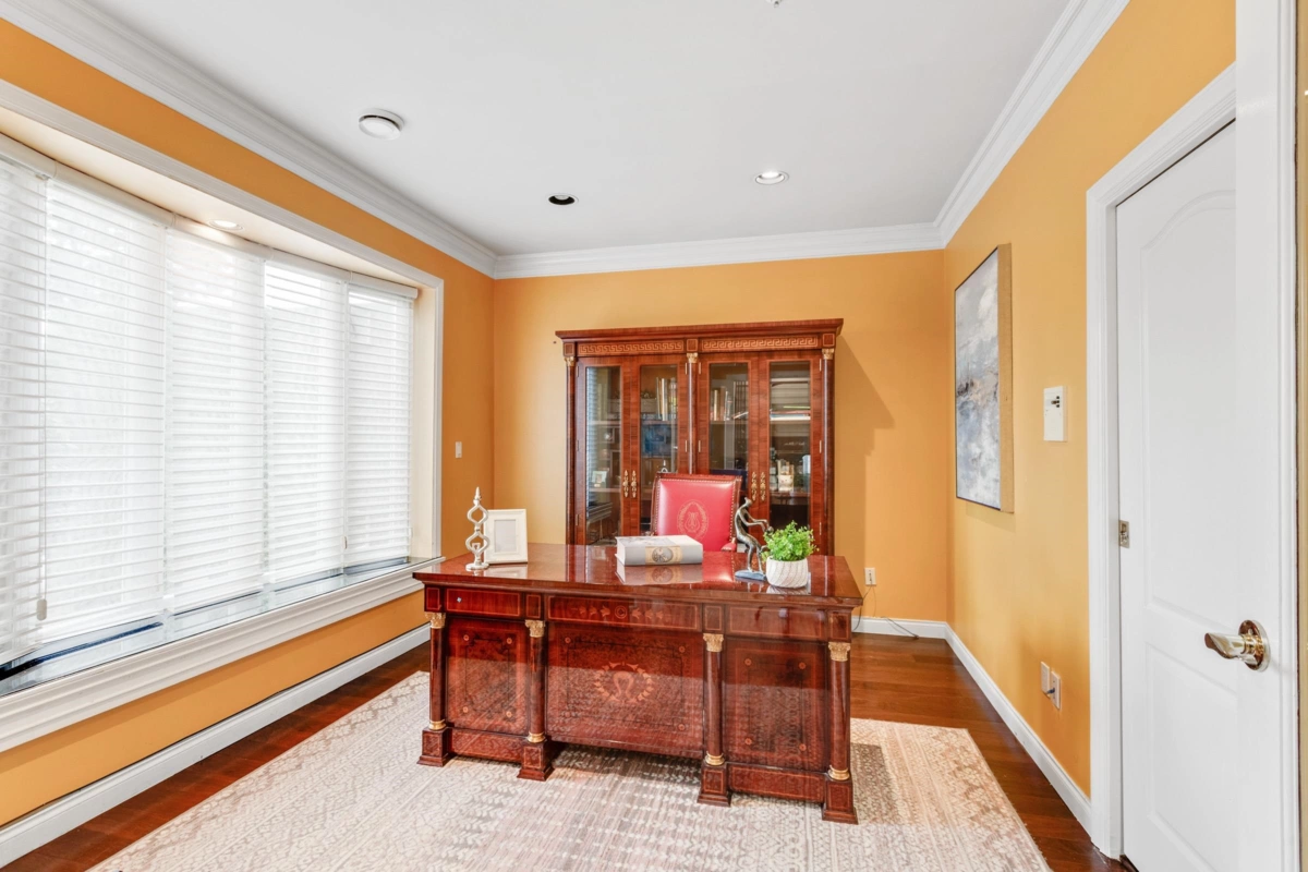 Breakfast Nook Photo of 1088 W 42nd Avenue, Vancouver, BC