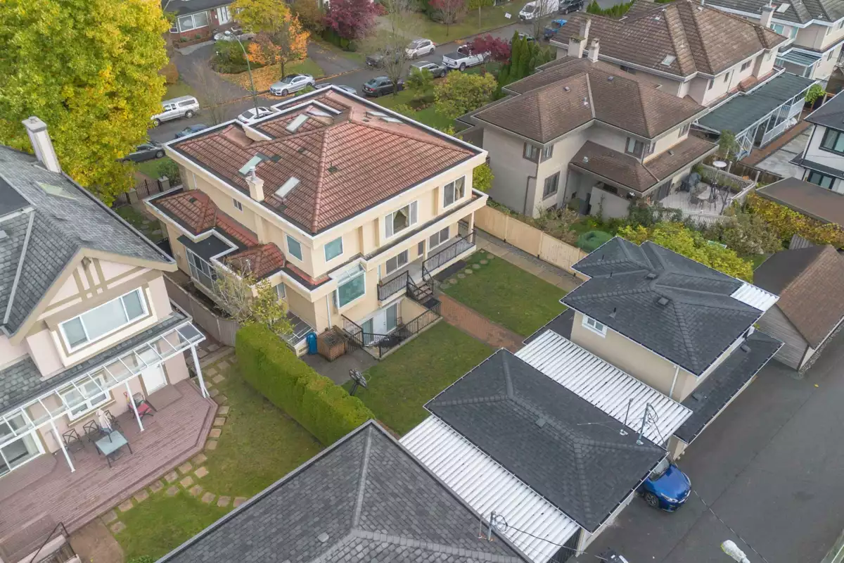 Family Room Photo of 1088 W 42nd Avenue, Vancouver, BC