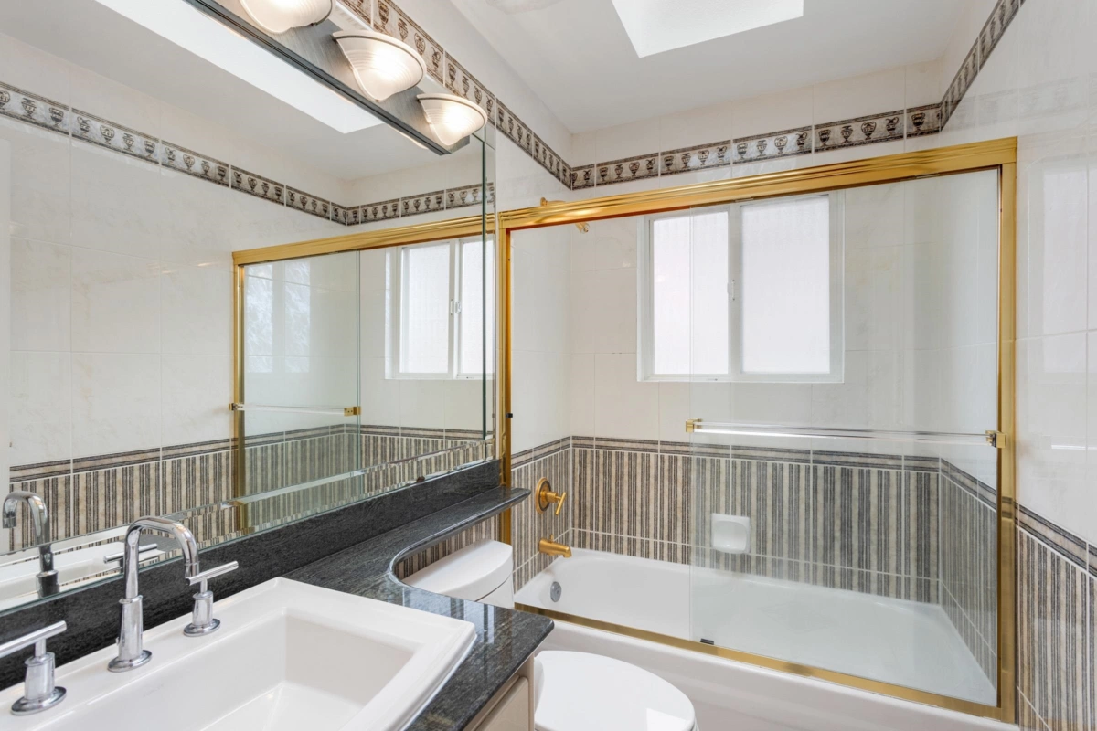 Garage Interior Photo of 1088 W 42nd Avenue, Vancouver, BC