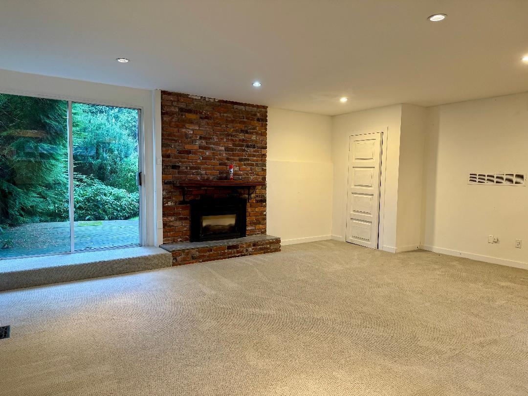 Kitchen Photo of 5257 Sonora Drive, North Vancouver, BC
