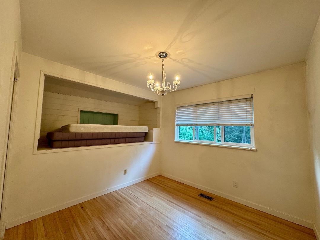 Primary Bathroom Photo of 5257 Sonora Drive, North Vancouver, BC