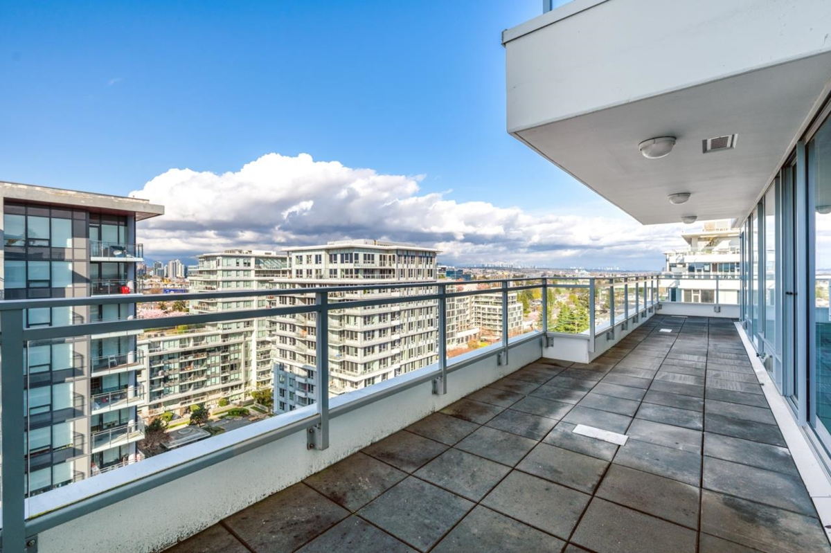 Hallway Photo of 1803 8800 Hazelbridge Way, Richmond, BC