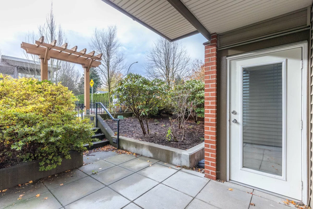 Backyard Photo of 113 33539 Holland Avenue, Abbotsford, BC