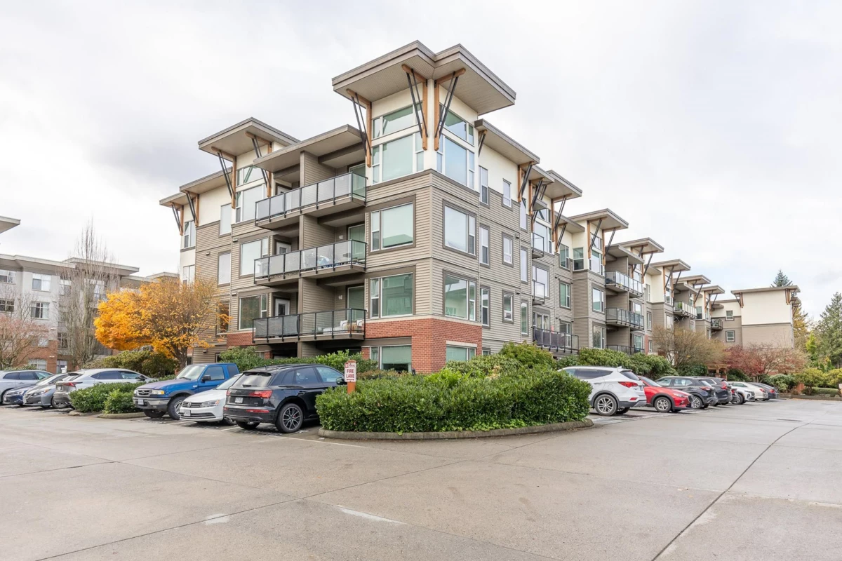 Exterior Rear Photo of 113 33539 Holland Avenue, Abbotsford, BC