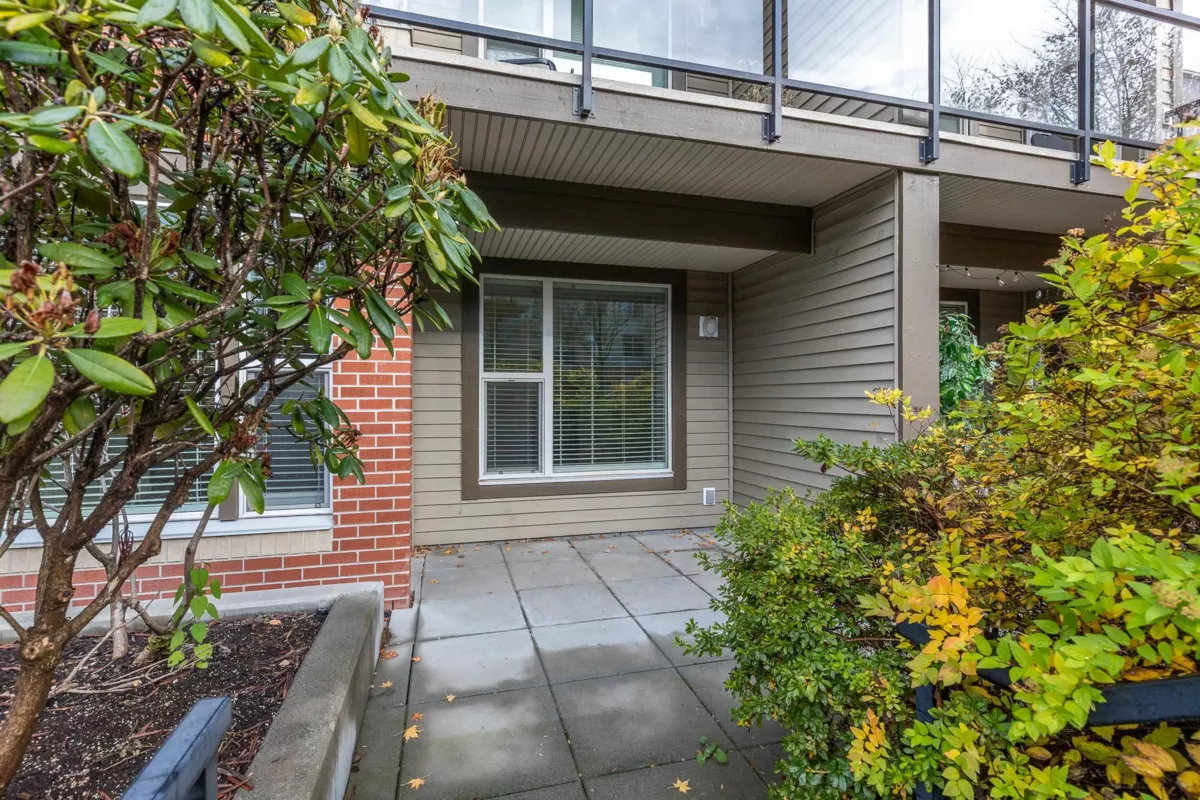 Front Yard Photo of 113 33539 Holland Avenue, Abbotsford, BC