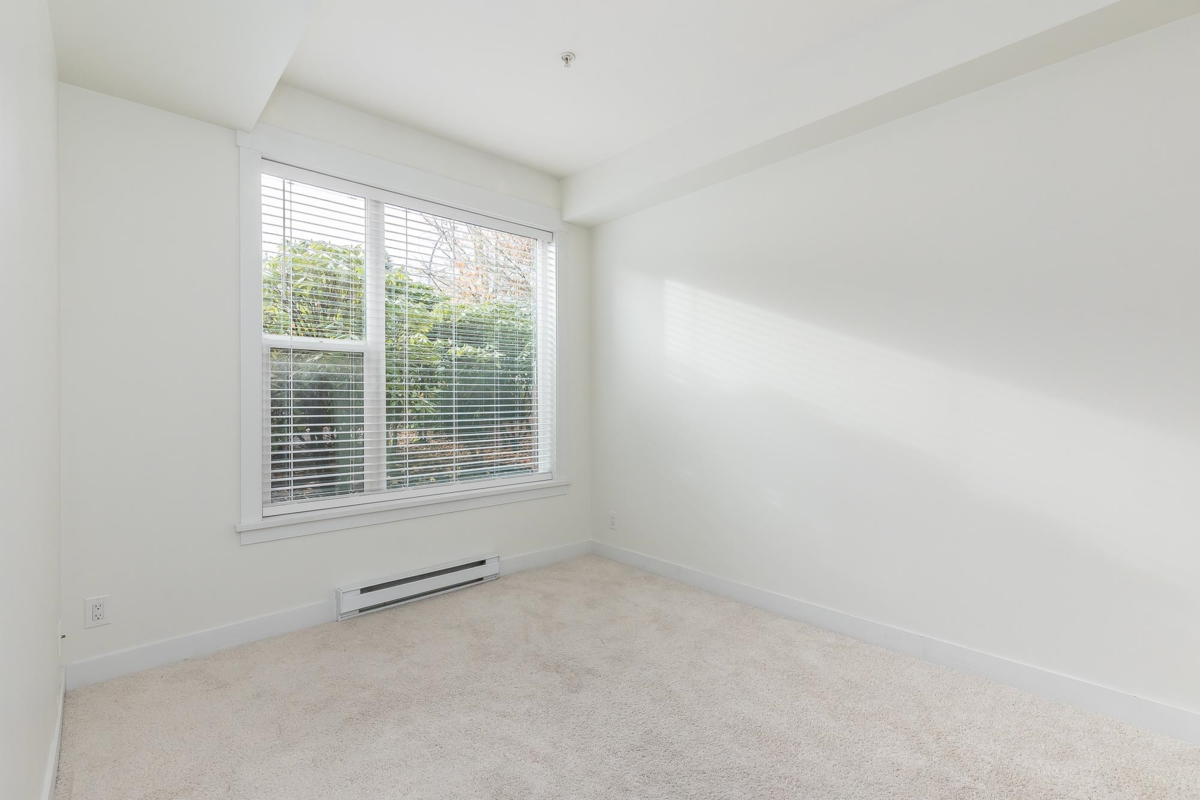 Hallway Photo of 113 33539 Holland Avenue, Abbotsford, BC