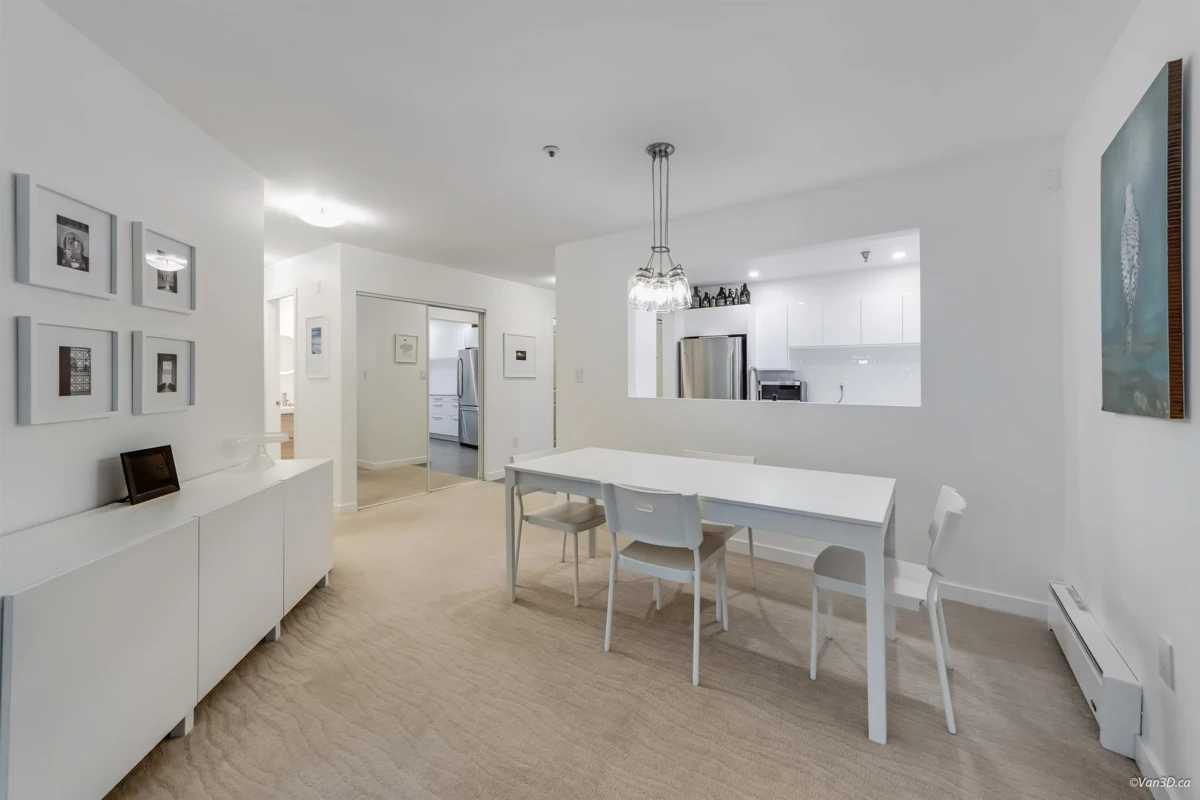 Kitchen Photo of 207 2288 W 12th Avenue, Vancouver, BC