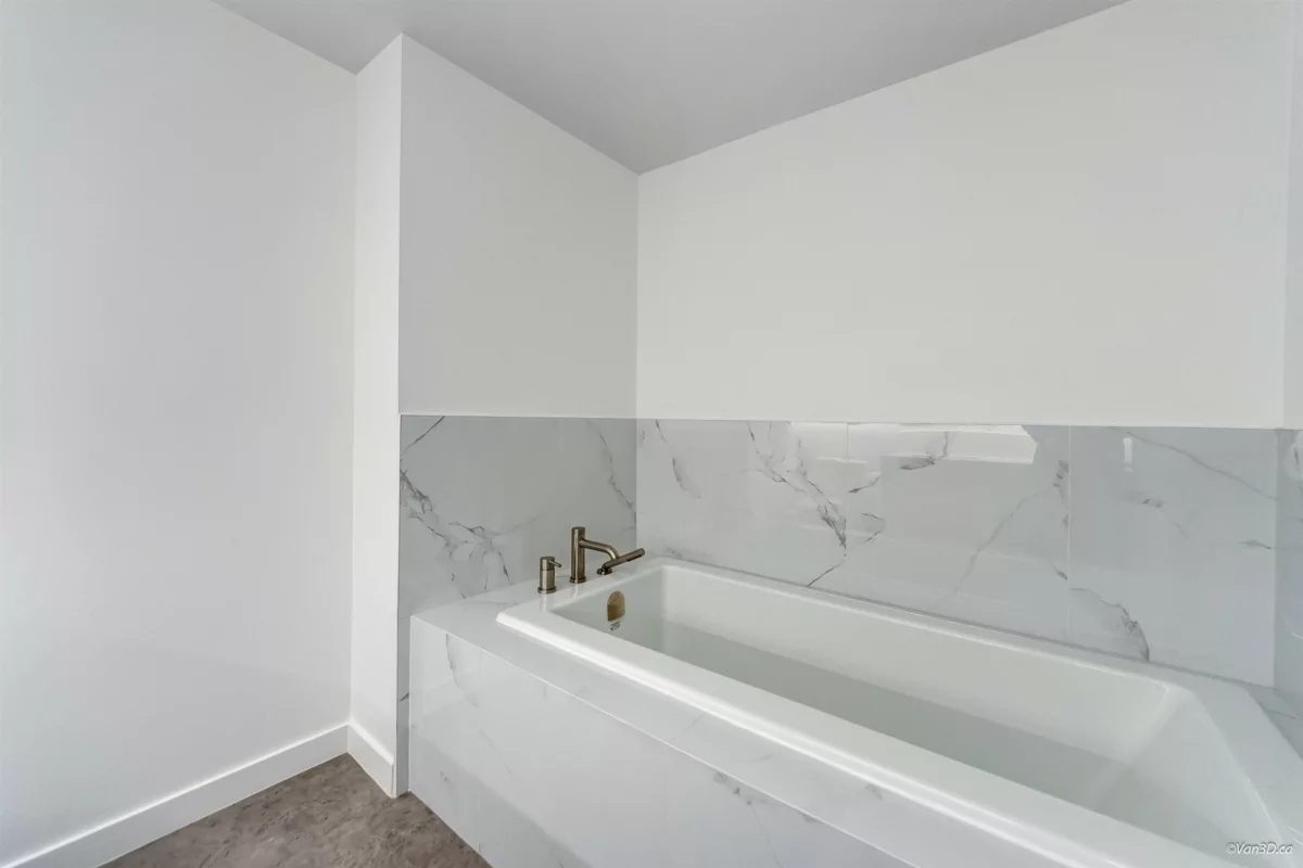Powder Room Photo of 207 2288 W 12th Avenue, Vancouver, BC