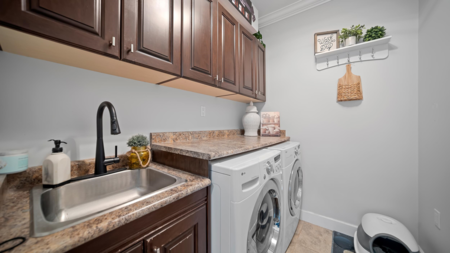 Powder Room Photo of 15038 70 Avenue, Surrey, BC