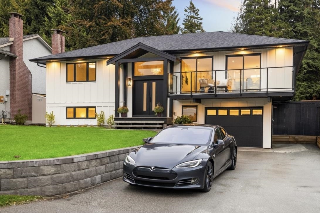 Exterior Front Photo of 2654 Masefield Road, North Vancouver, BC