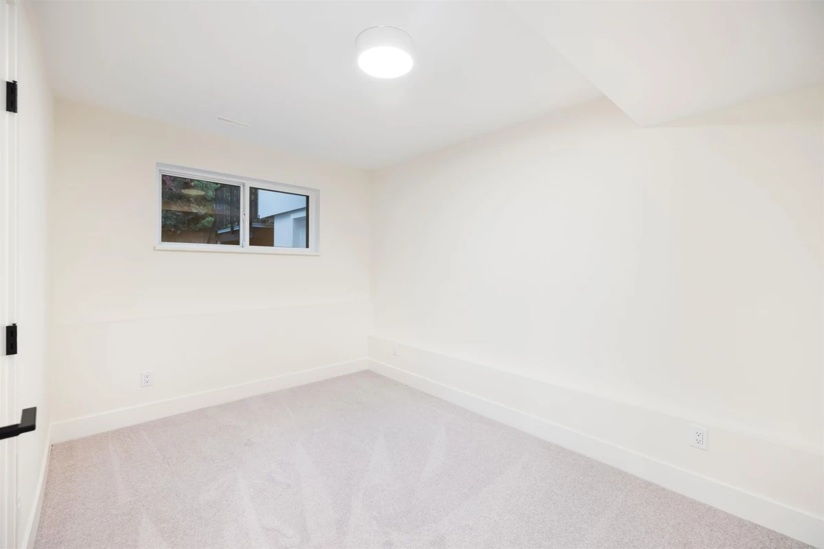 Front Yard Photo of 2654 Masefield Road, North Vancouver, BC