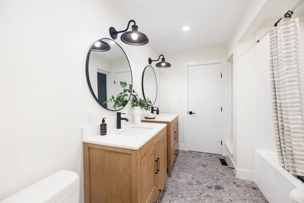 Laundry Room Photo of 2654 Masefield Road, North Vancouver, BC