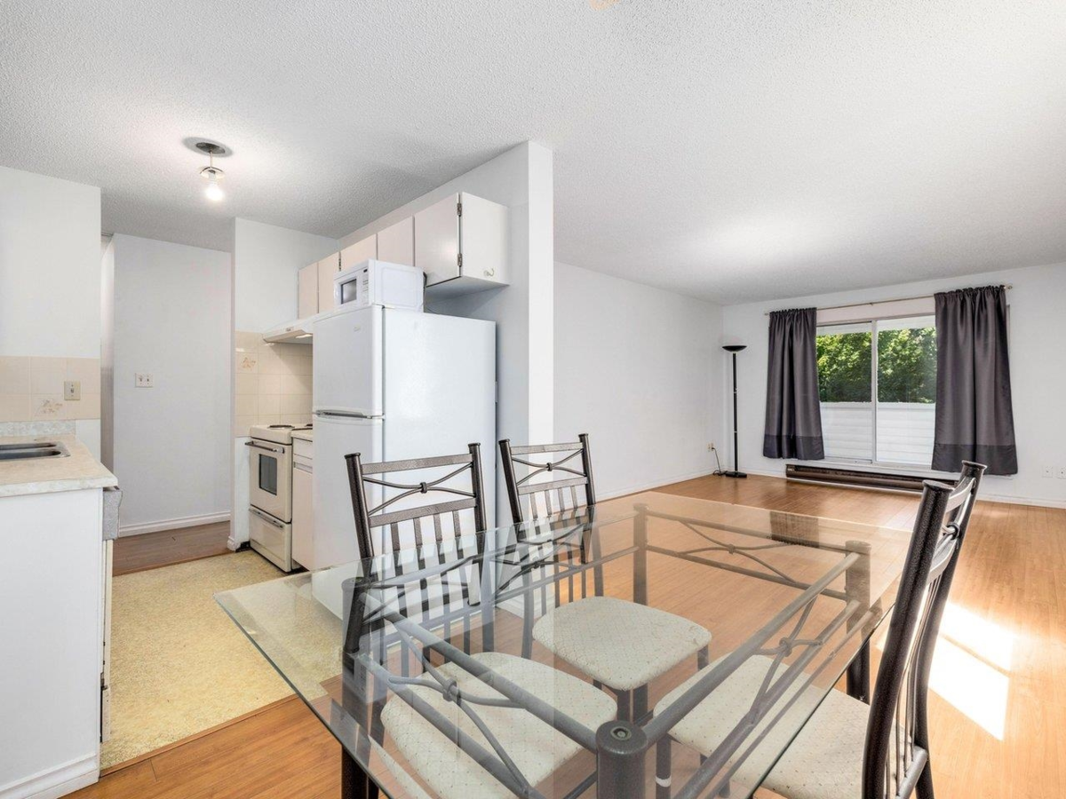 Walk-In Closet Photo of 301 8760 Westminster Highway, Richmond, BC