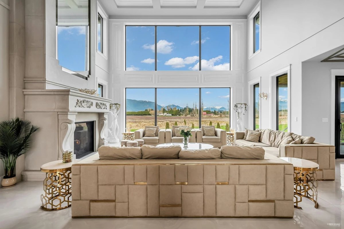 Kitchen Photo of 18782 Old Dewdney Trunk Road, Pitt Meadows, BC